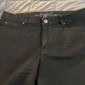 Women Gloria Vanderbilt jeans size 14 gently used bootcut